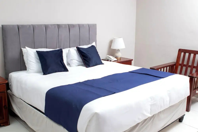 Kentucky Hotel - Harare