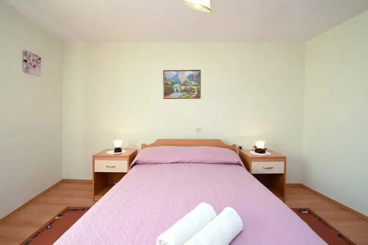 Apartment 1492