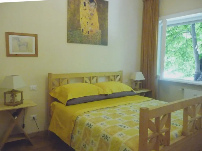 Superior 5 BD & BR Apt in Vatican Area