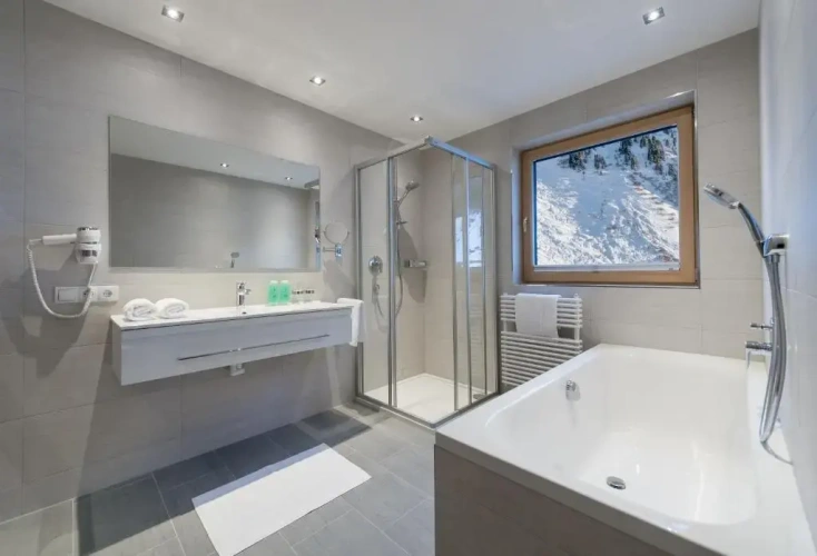 Superior Double room with balcony