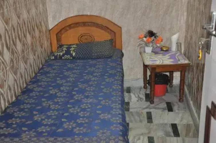 Pari Guest House