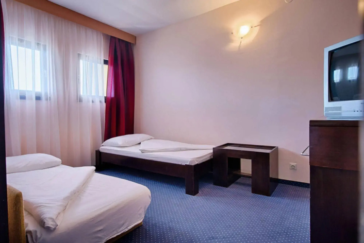 Hotel Issa