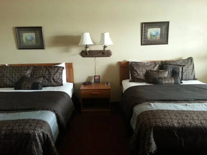 Raine Motel