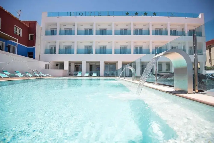 Sol Y Mar Hotel