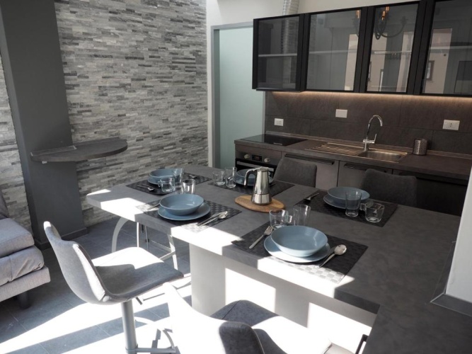 Deluxe Apartment