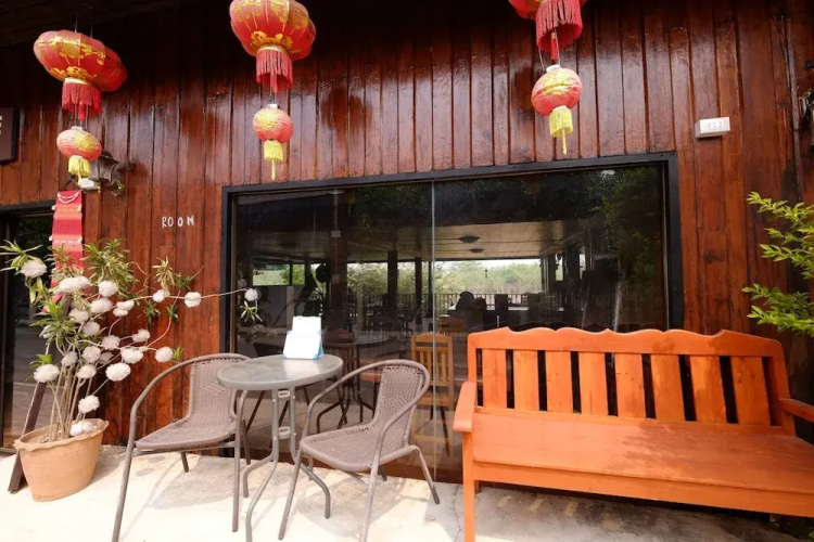 Riverside View Guesthouse