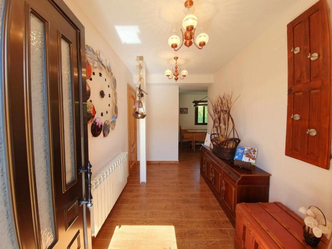 5 Bedrooms Double Cottage