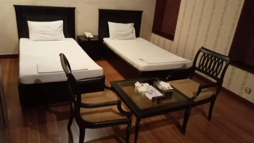 Silk Hotel