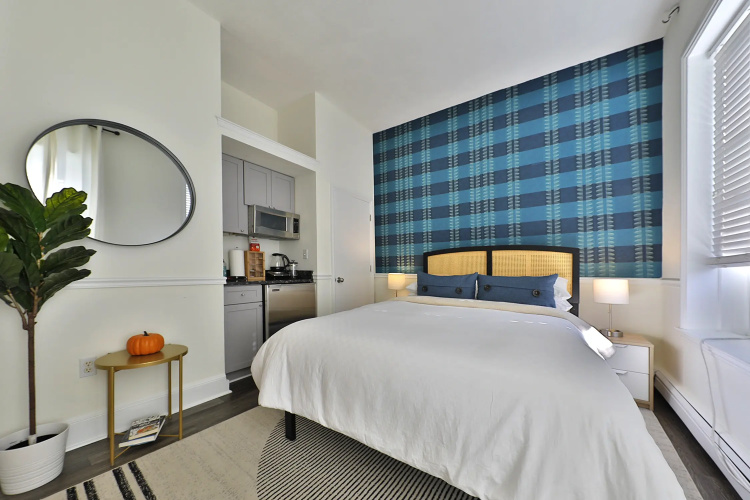 Modern Studio in South End!