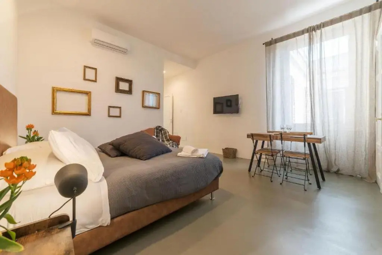 iFlat Esquilino Industrial Studio n.1