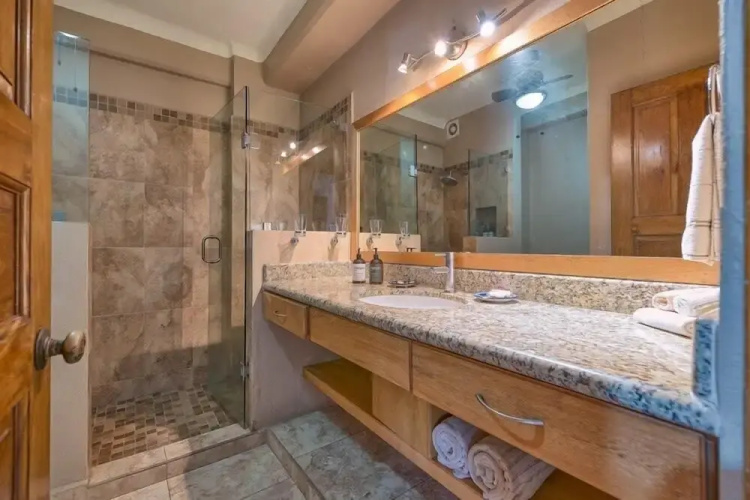 Ocean View 2Br Condo-balcony-beach-pool - 204