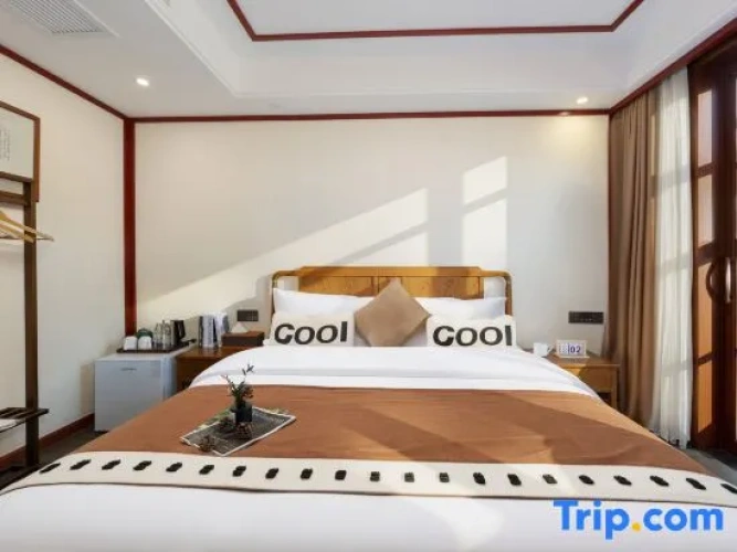 Standard Double room with river view