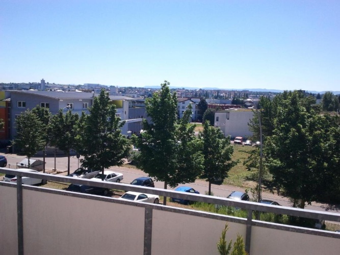 3 Bedrooms Apartment