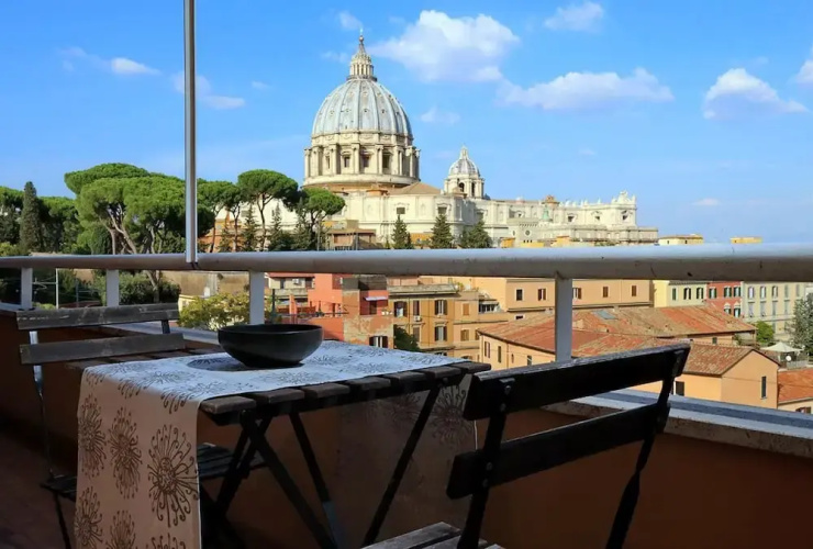Saint Peter's Bright Apartment