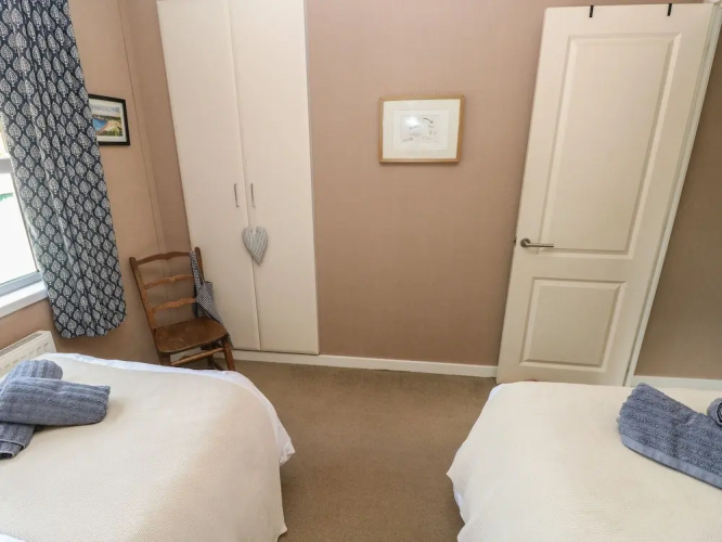 1 Hornbeam Lodge