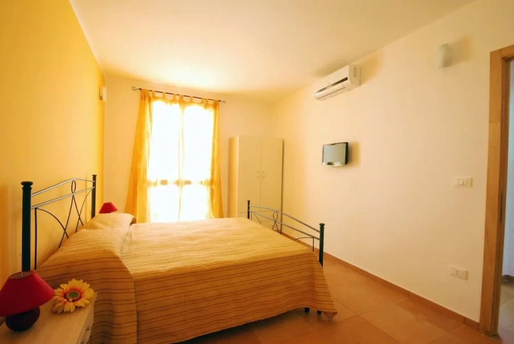 2 Bedrooms Economy room
