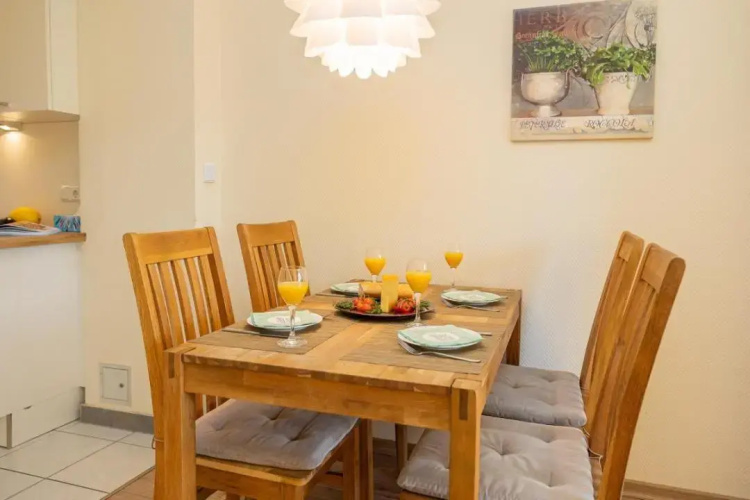 Wohnung 4 im EG Haus Stranddistel, komfortable Ferienwohnung fur 3 Personen in Zingst