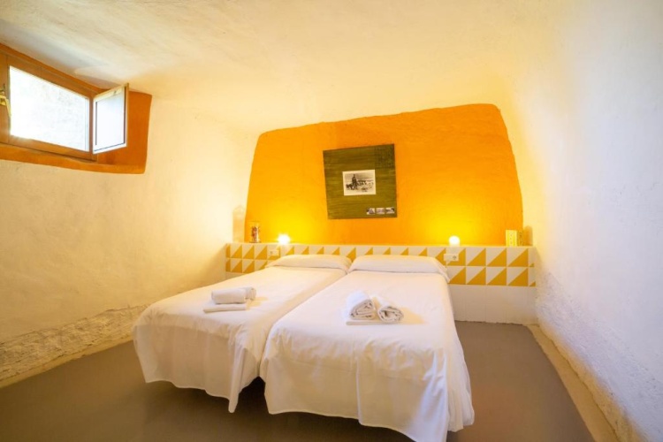 2 Bedrooms Suite