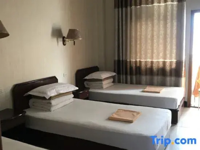 Xingxing Hotel