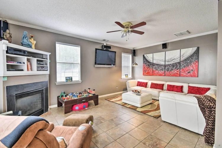 3 Bedrooms Cottage