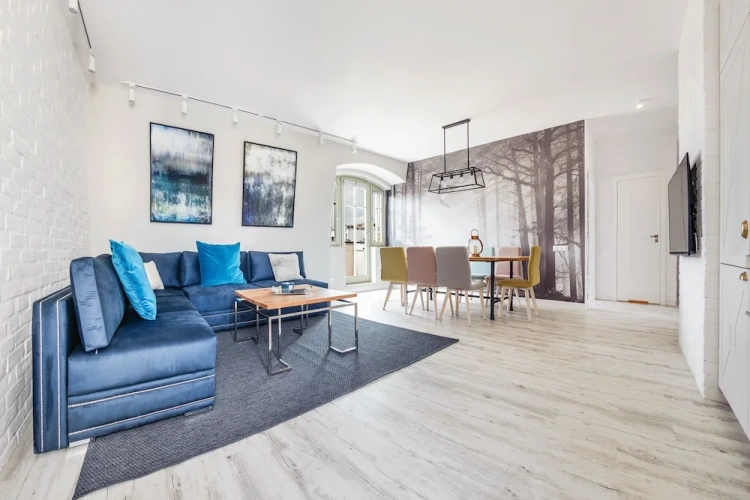Apartment with balcony