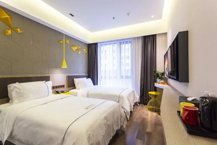 Jinglai Hotel