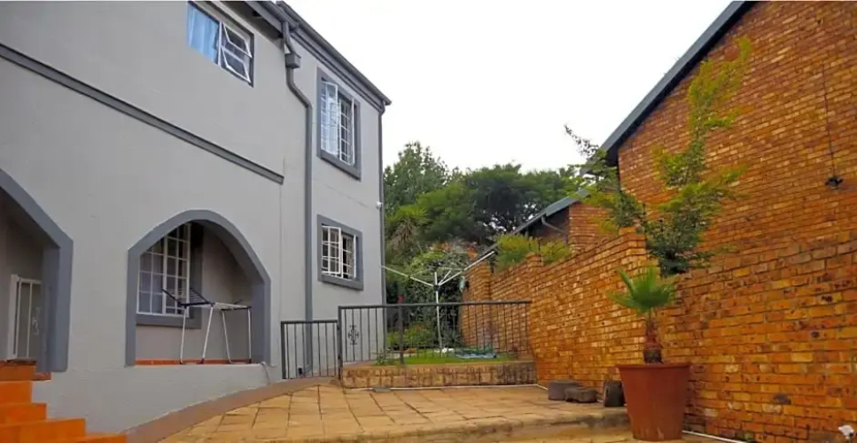 The Kindaspace: Homely Studio with Netflix & DStv