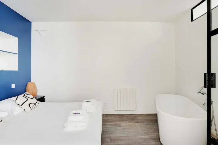Elegant Apartment -2br/4p - Sacre-coeur