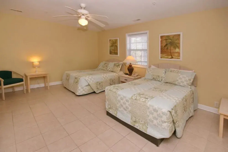 2108 Commons II