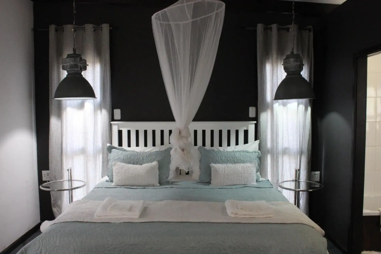 Standard Suite