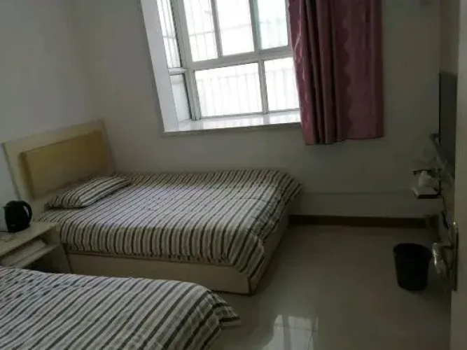 Hebi Yifeng Hotel