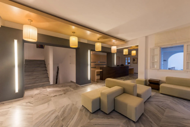 Far Out Hotel & Spa