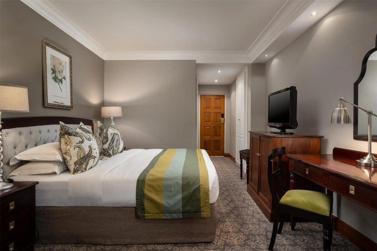 Premier Hotel Falstaff