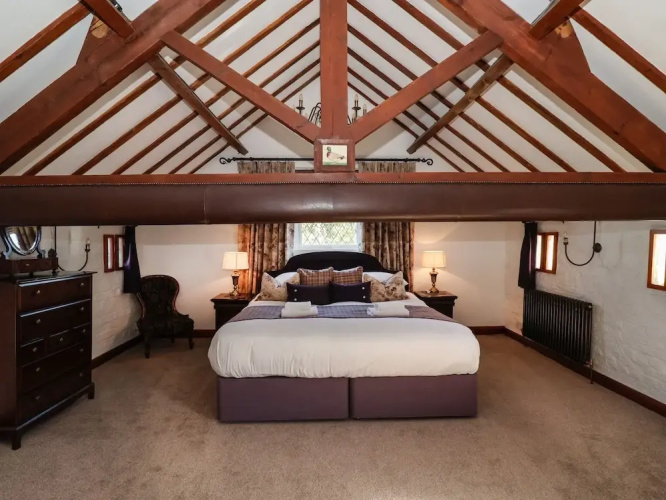 Old Roost Farmhouse