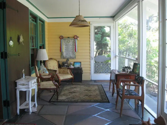 Maureen's Bed & Breakfast