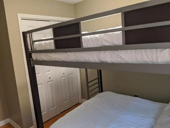 3 Bedrooms Cottage