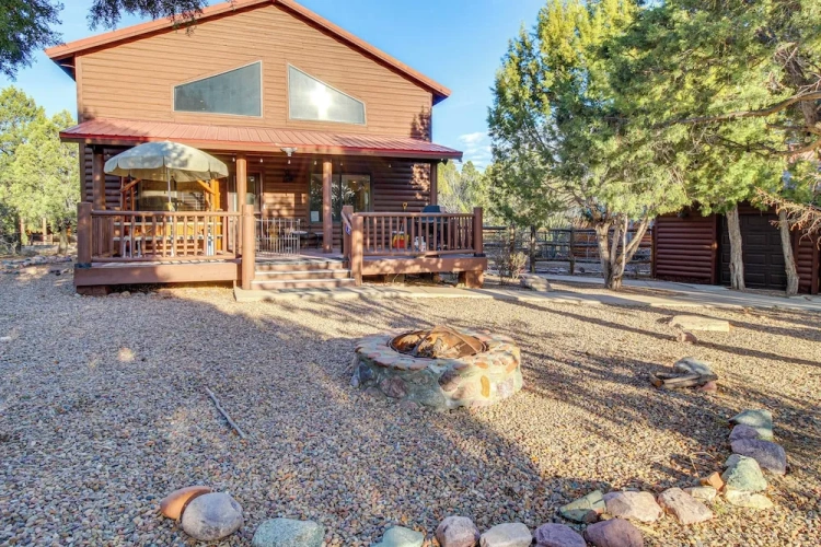 4 Bedrooms Cottage