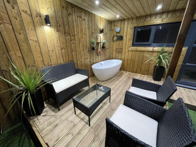 Little Paddock Lodges