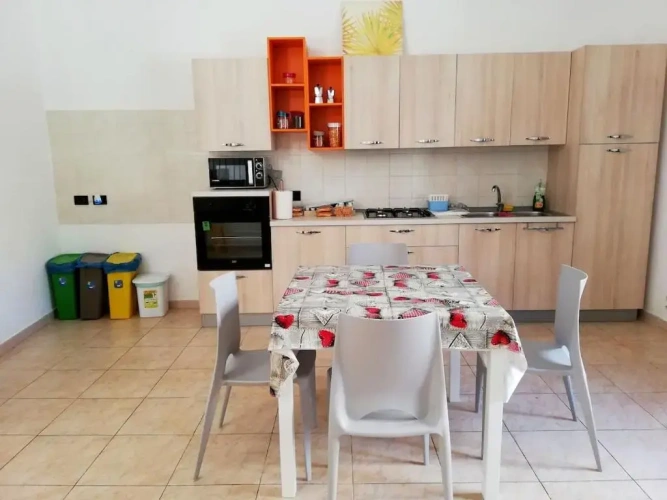 2 Bedrooms Cottage
