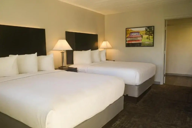 Standard Triple room