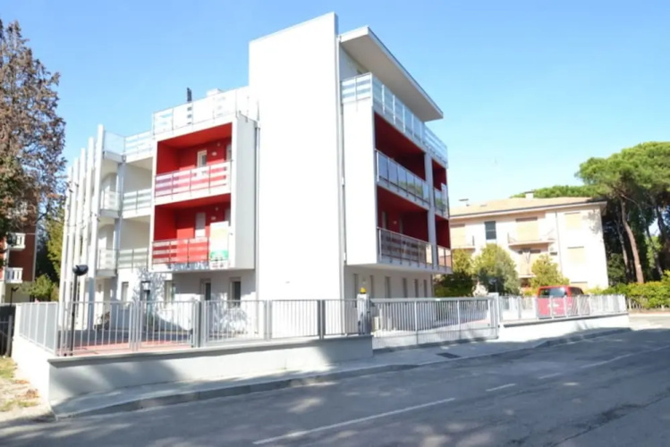 Modern Downtown Flat Near the Beach