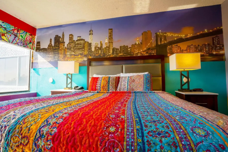 Philly Inn & Suites Hotel