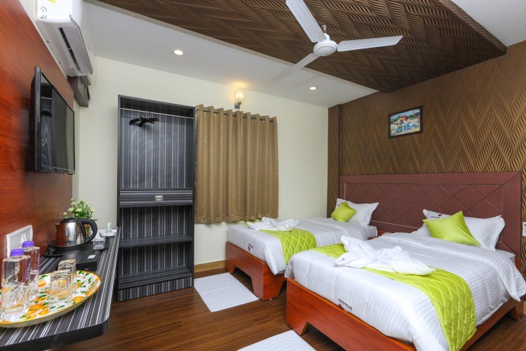 Standard Twin room