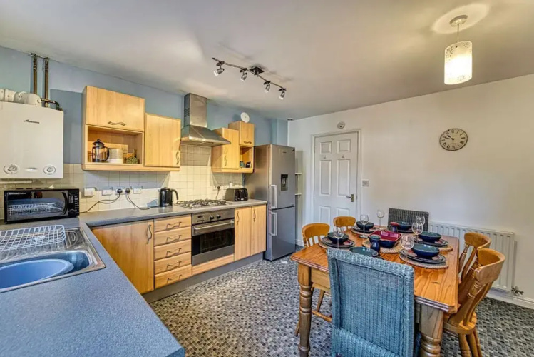 Host Stay Lion Court