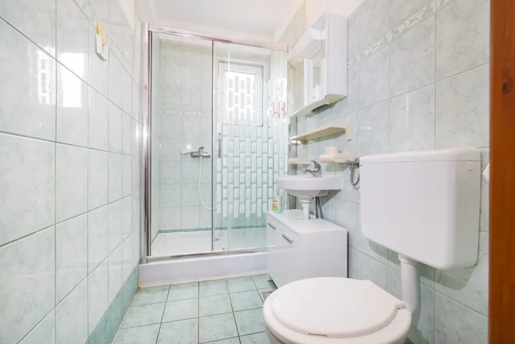 1 Bedroom Apartment with balcony and with garden view