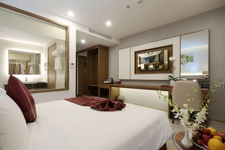 1 Bedroom Deluxe Double room with city view