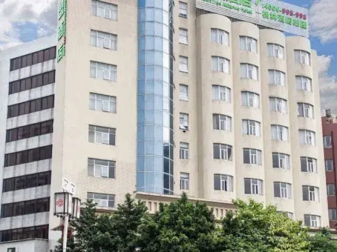 GreenTree Alliance Hotel (Foshan Pingzhou Jade Street)