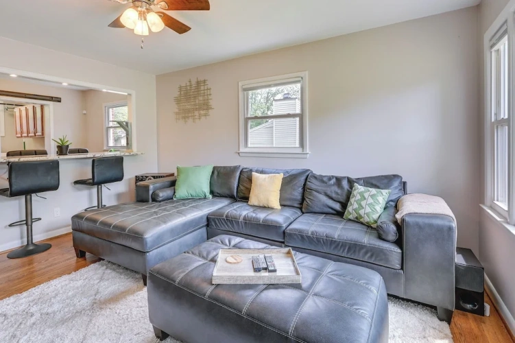 3 Bedrooms Cottage
