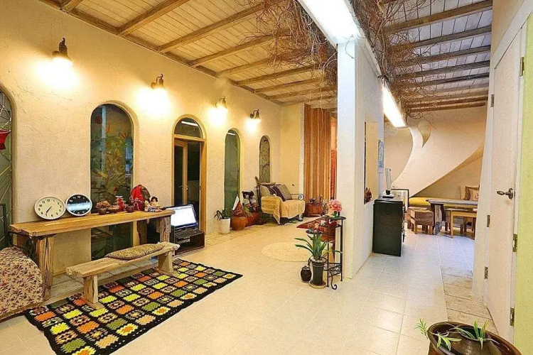 Moonlight Pension