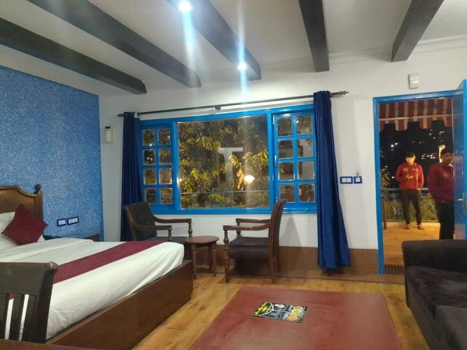 Standard Triple room with lake view